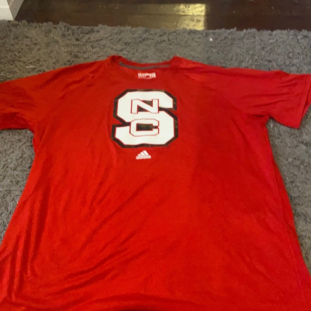 sports tee